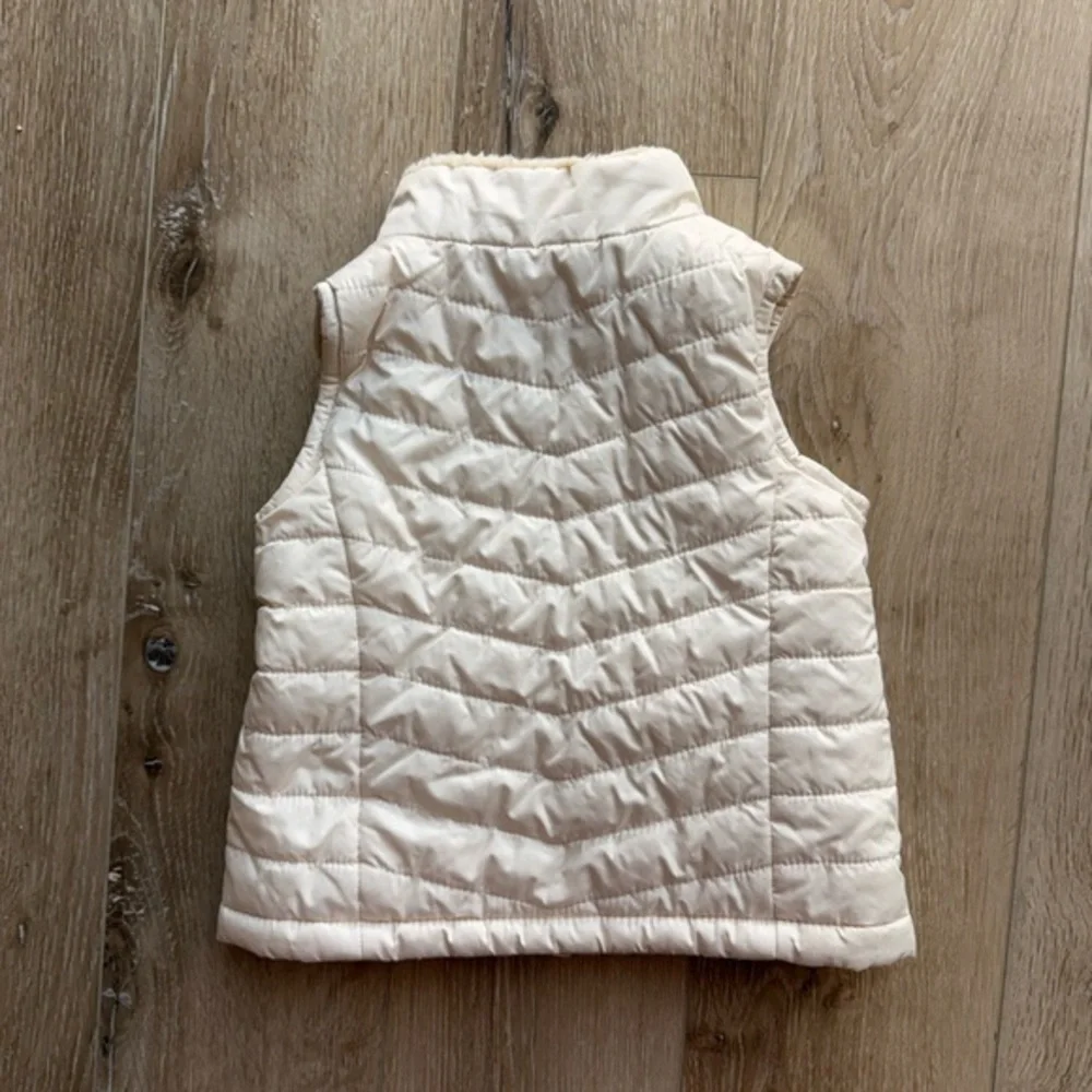 Cream Baby Gap Fleece‎ Lined Puffer Vest size 2